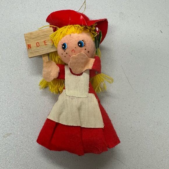 Vintage Red Dress Girl Ornament Holding Noel Sign Christmas Holiday Taiwan 70s - Picture 1 of 9